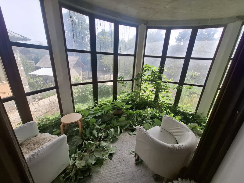 Fieni (Dambovita) Vand casa cu 6 camere, P+Etaj+M